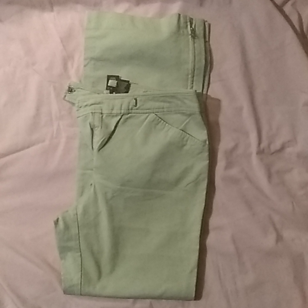 Bandolino tan cakies size 8